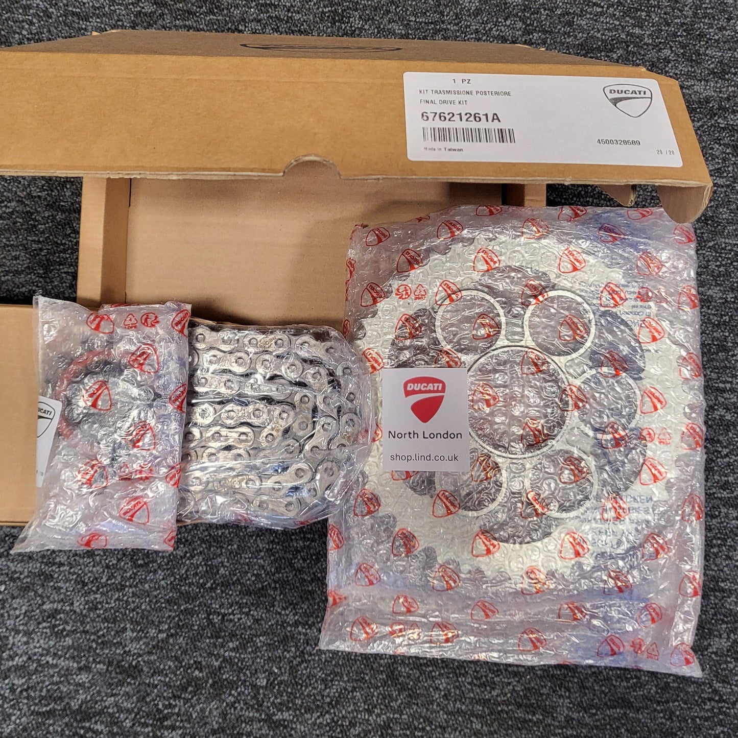 Ducati Final Drive Chain & Sprocket Kit PANIGALE V2, V2 Troy Bayliss, V2 Bulega, V2 Superquadro