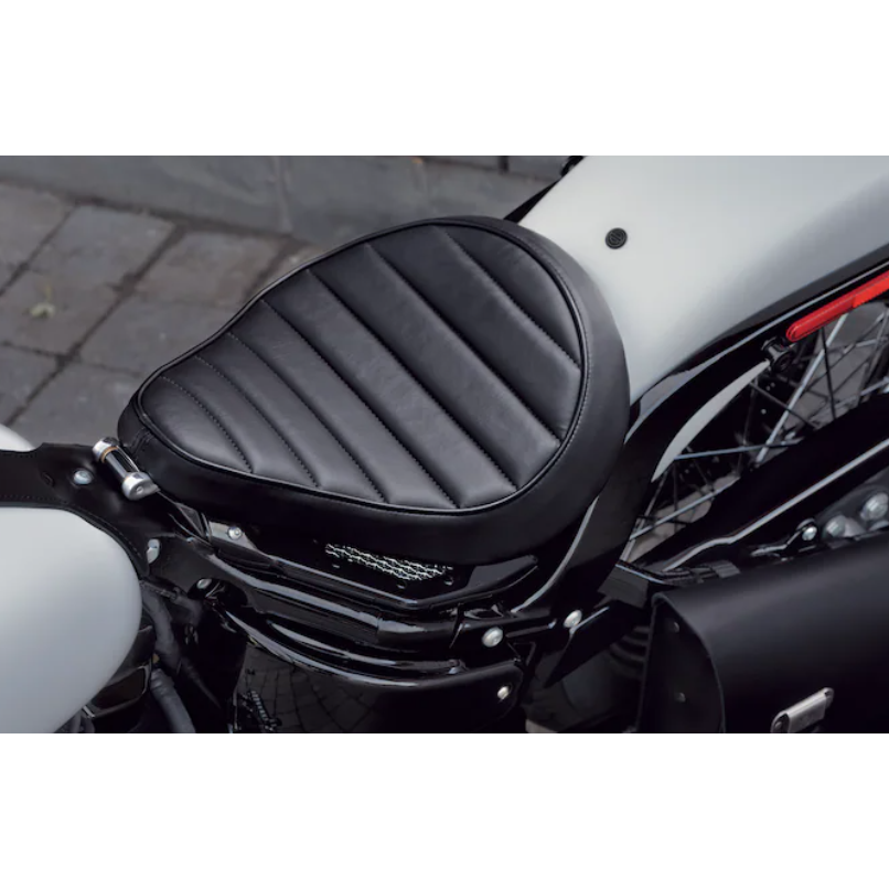 Harley-Davidson® Tuck & Roll Solo Saddle