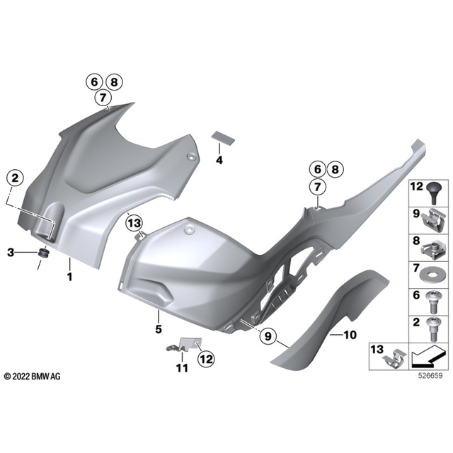 S/M1000R/RR Right Carbon Tank Trim - 77318404072