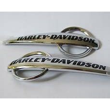 Harley-Davidson® LH fuel tank medallion
