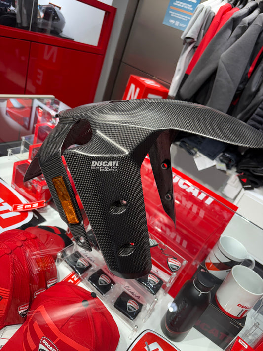 *DAMAGED* Carbon Fiber Front mudguard