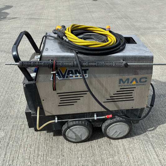 MAC International Avant Pressure Washer