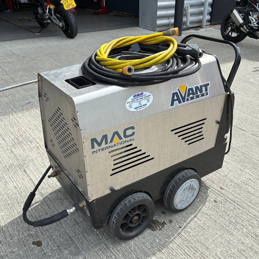 MAC International Avant Pressure Washer