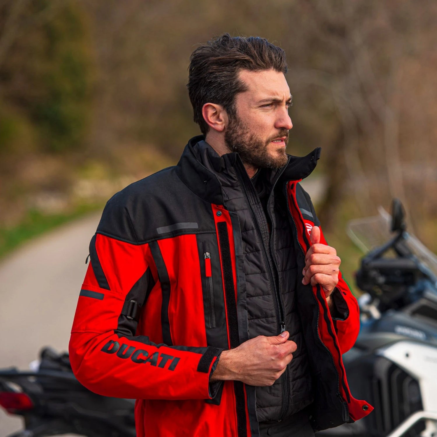 Ducati Tour C4 Red Men's Fabric Jacket – LIND Ducati Tour C4 Red Men's Fabric Jacket – LIND