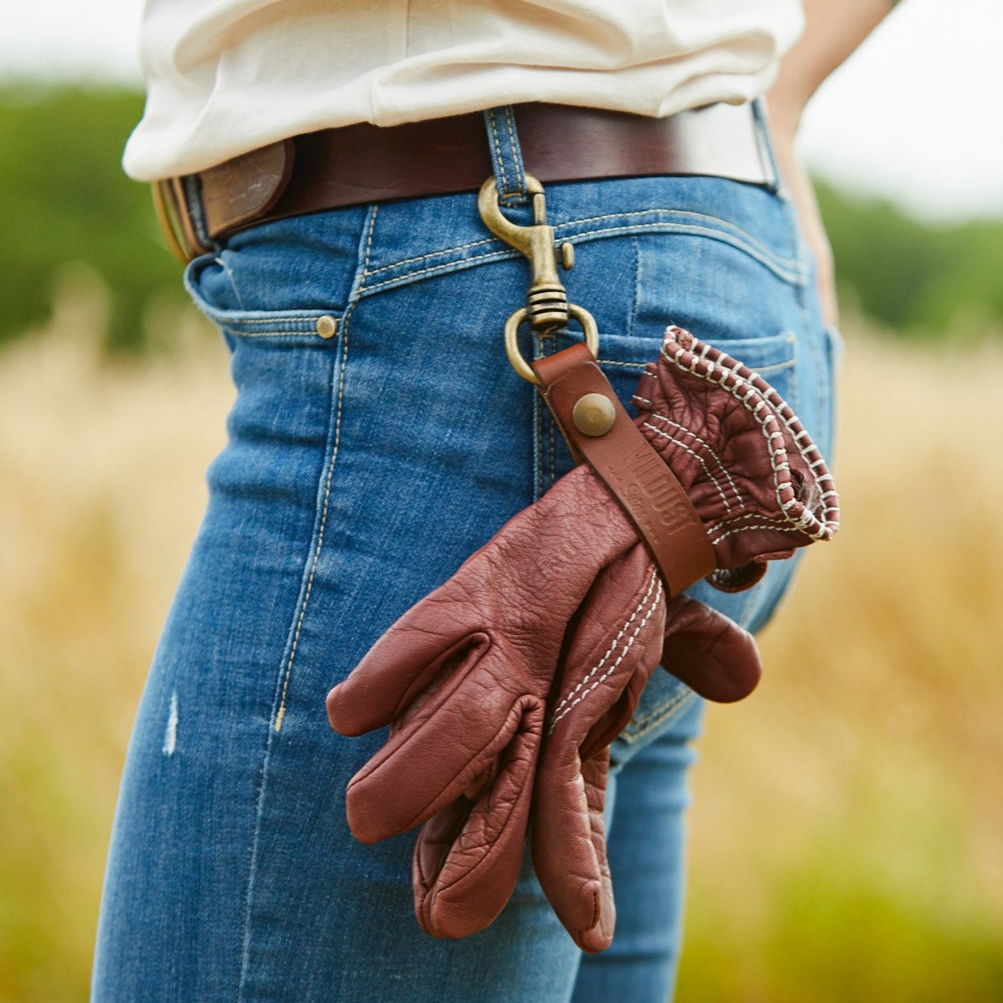 Wildust Sisters Glove Holder