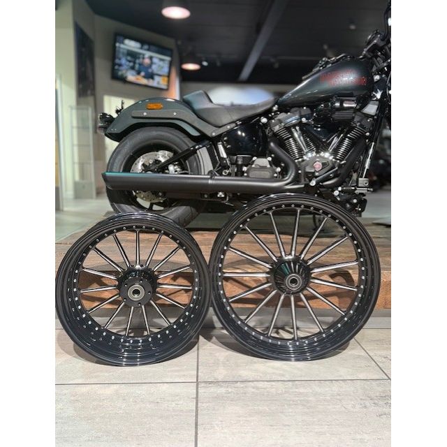 Harely-Davidson® Pair of Thunder bike wheels
