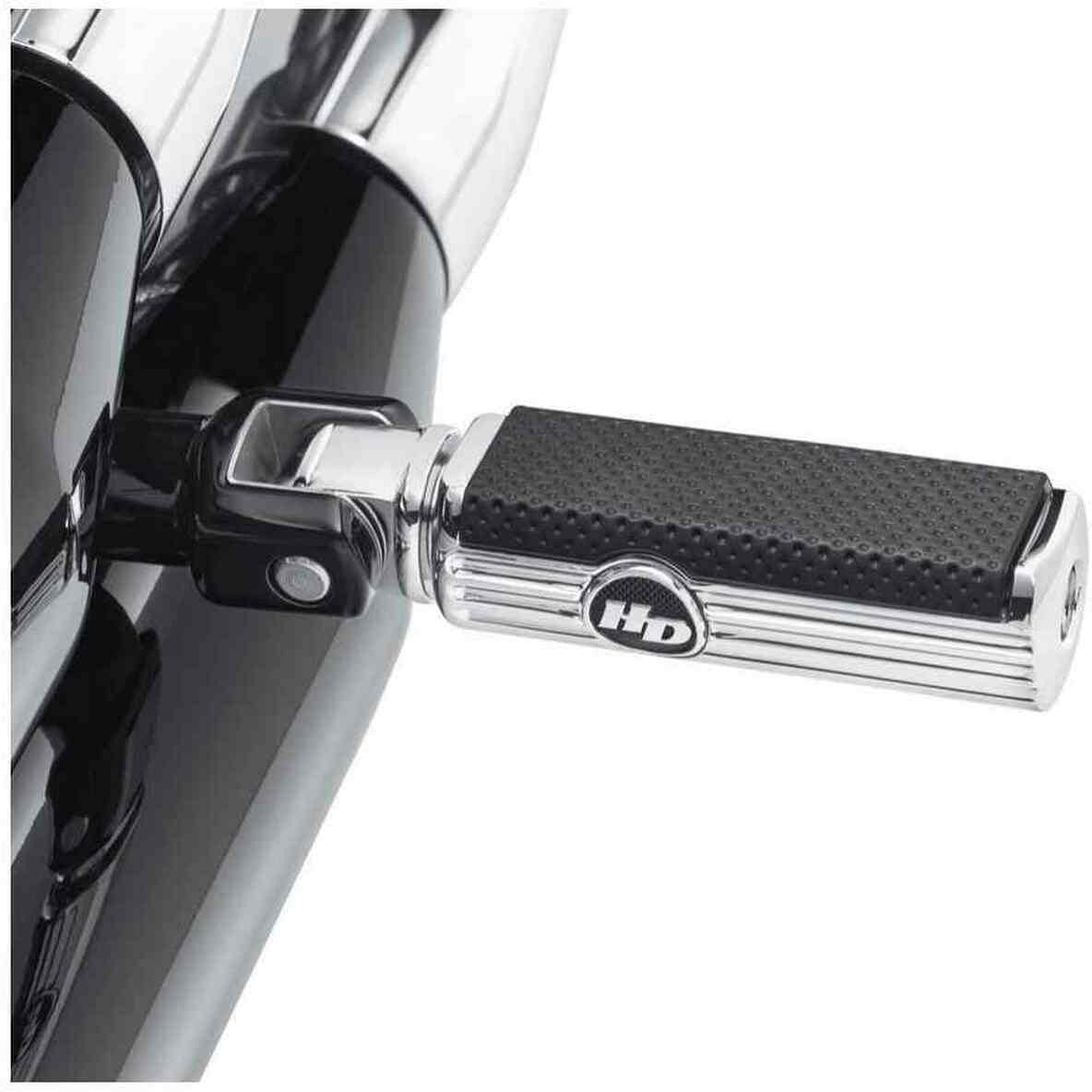 LIND Harley-Davidson® Defiance Passenger Footpegs - Chrome, Softail Models 50500831